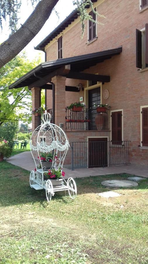 Albergo Da Ca' Vecia Spilamberto Bagian luar foto