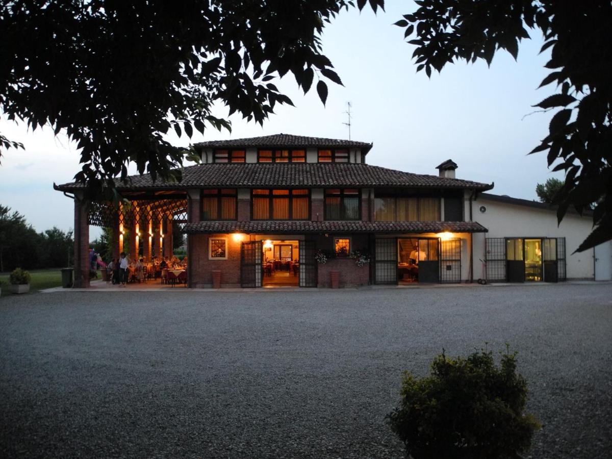 Albergo Da Ca' Vecia Spilamberto Bagian luar foto