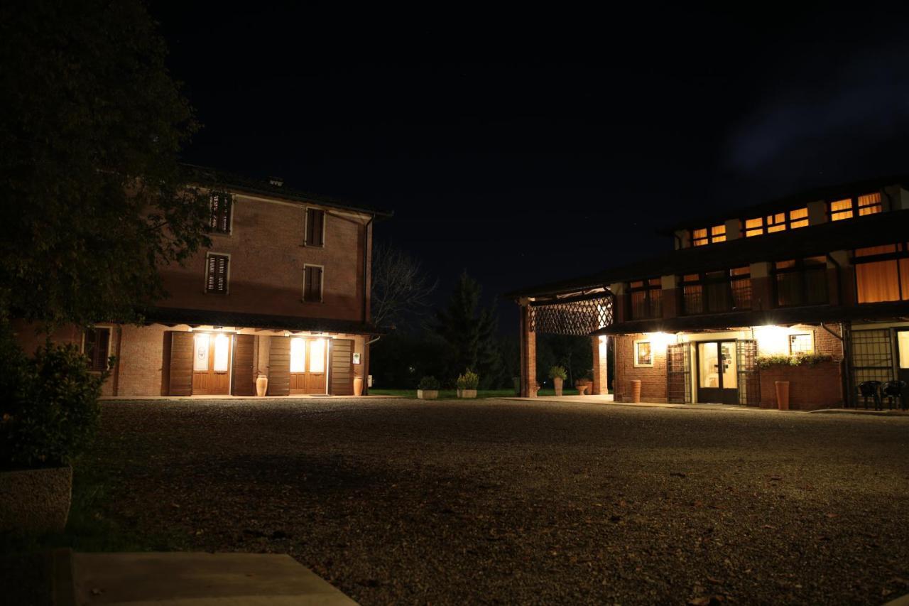 Albergo Da Ca' Vecia Spilamberto Bagian luar foto